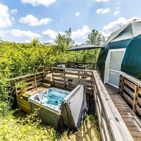 Dome Etoile & Jacuzzi, Escapade A 2 En Dordogne Holiday home *