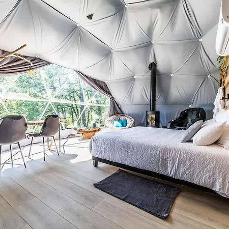 Dome Etoile & Jacuzzi, Escapade A 2 En Dordogne Holiday home
